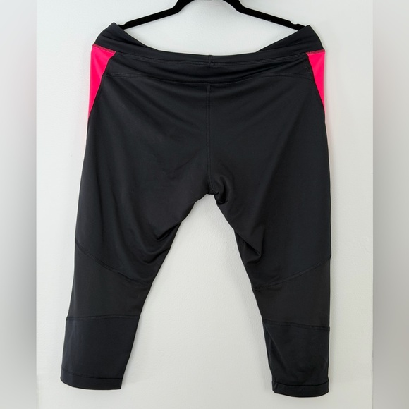 Under Armour Black Leggings with Pink Panels - Picture 5 of 5